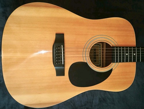 Alte gitarre westerngitarre - alte,